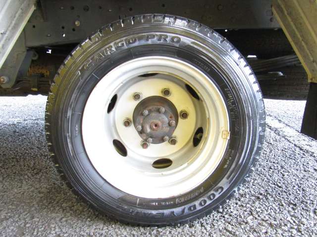 Toyota Toyoace 11
