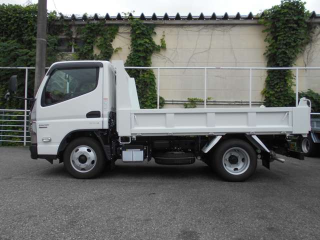 Mitsubishi Fuso Canter 4