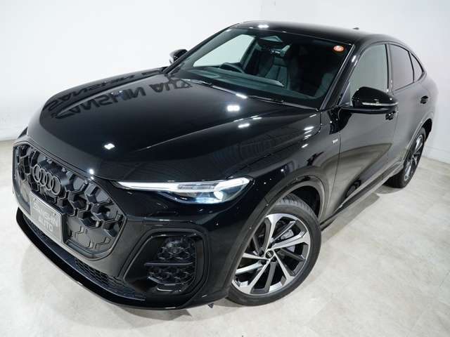 Audi Q5 Sportback 8