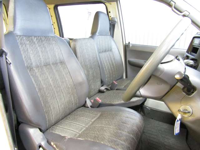 Toyota Light Ace Van 8