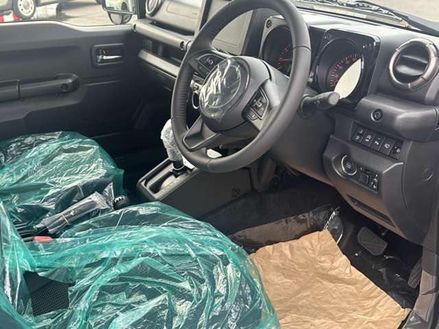 Suzuki Jimny Nomade 10