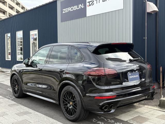 Porsche Cayenne 11