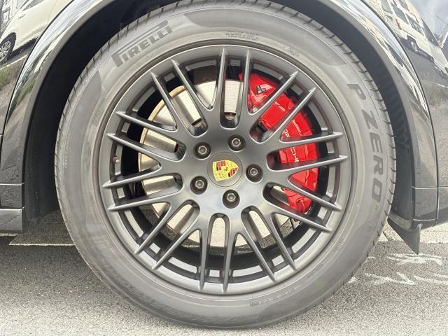 Porsche Cayenne 4