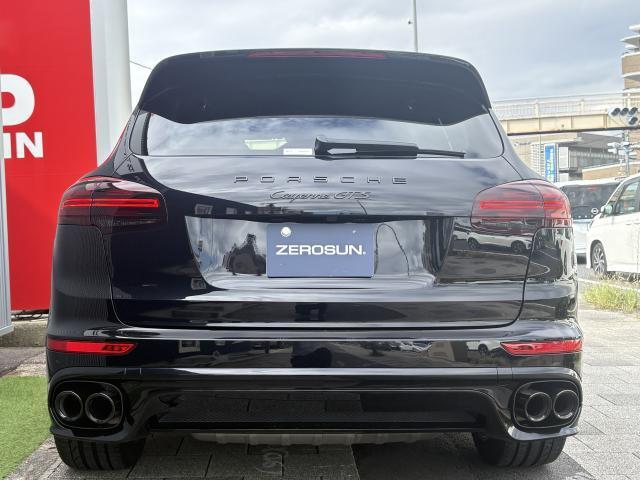 Porsche Cayenne 7
