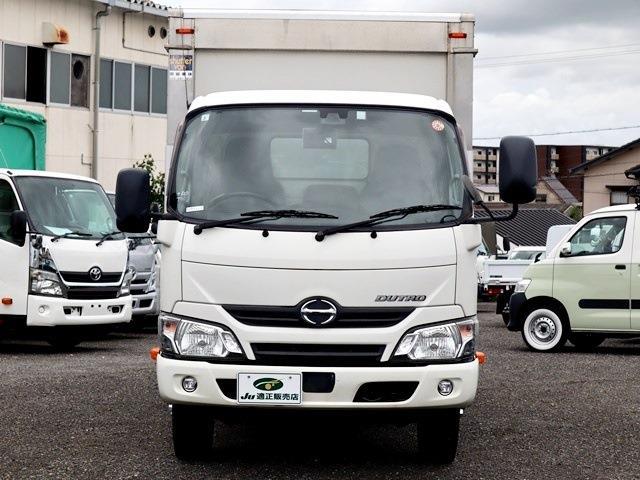 Hino Dutro 3