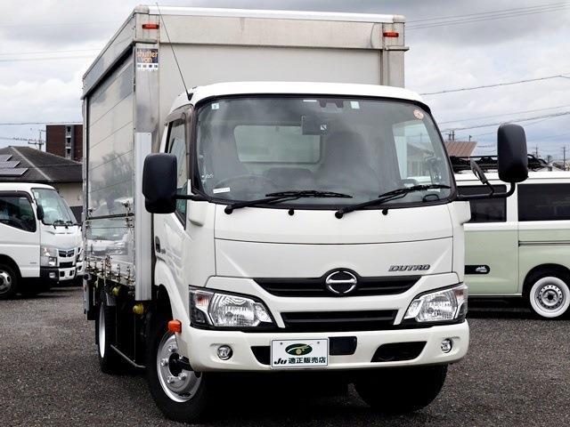 Hino Dutro 4