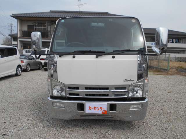 Isuzu Elf 2