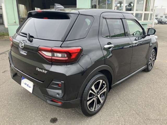 Daihatsu Rocky 5