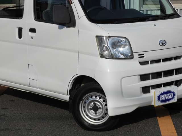 Daihatsu Hijet Cargo 6