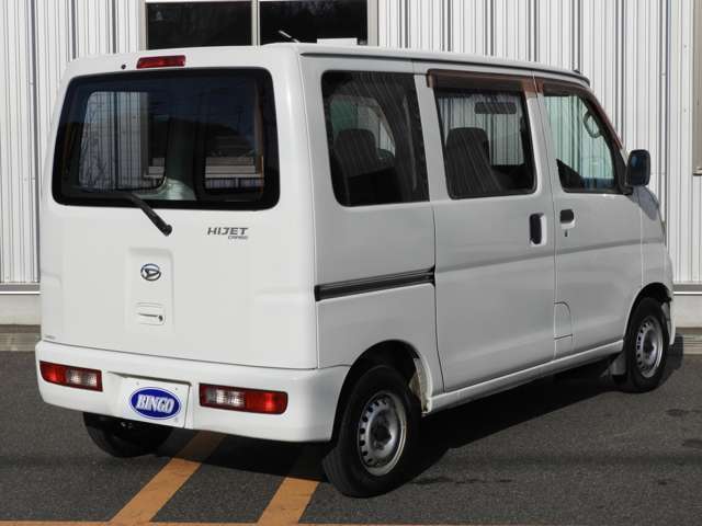 Daihatsu Hijet Cargo 7