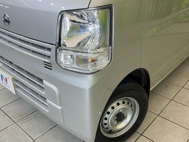 Nissan NV100 Clipper 12