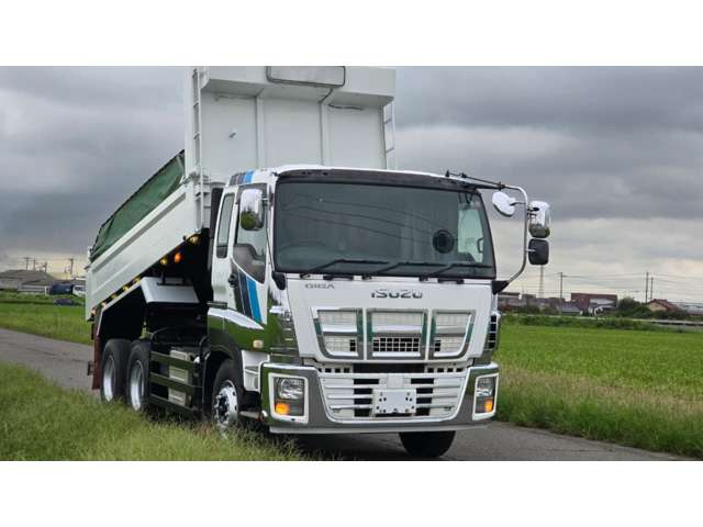 Isuzu Giga 3