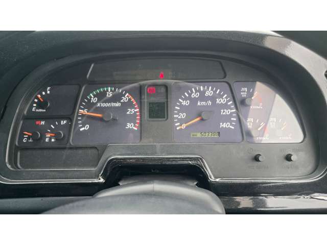 Isuzu Giga 10