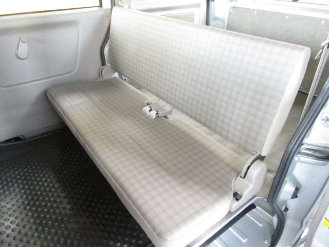 Nissan NV100 Clipper 8