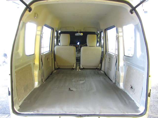 Nissan NV100 Clipper 10