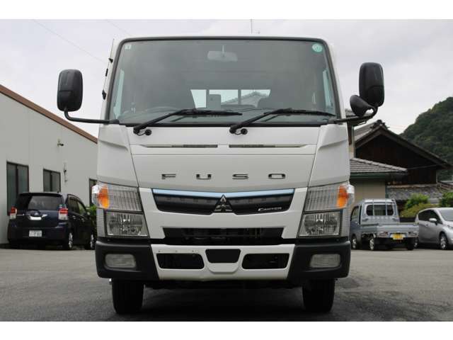 Mitsubishi Fuso Canter 4