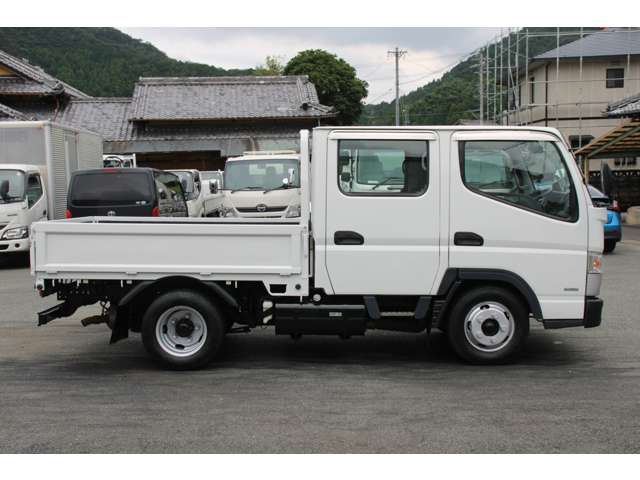 Mitsubishi Fuso Canter 7
