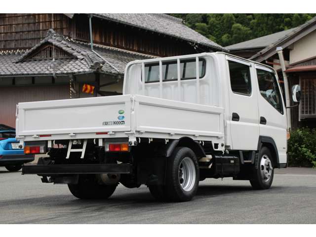 Mitsubishi Fuso Canter 9