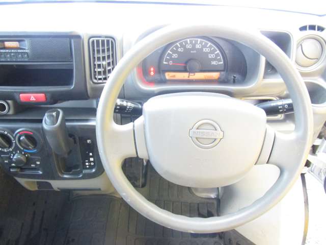 Nissan NV100 Clipper 5