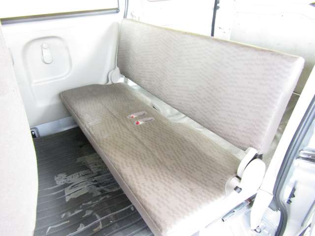 Nissan NV100 Clipper 8