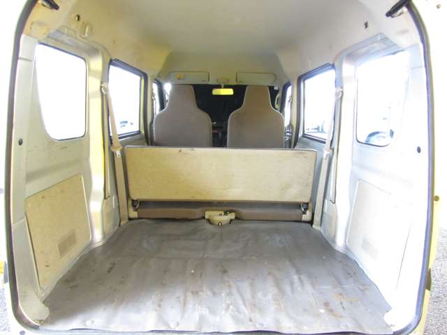 Nissan NV100 Clipper 9