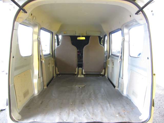 Nissan NV100 Clipper 10