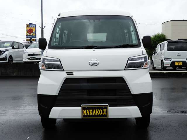 Daihatsu Hijet Cargo 6
