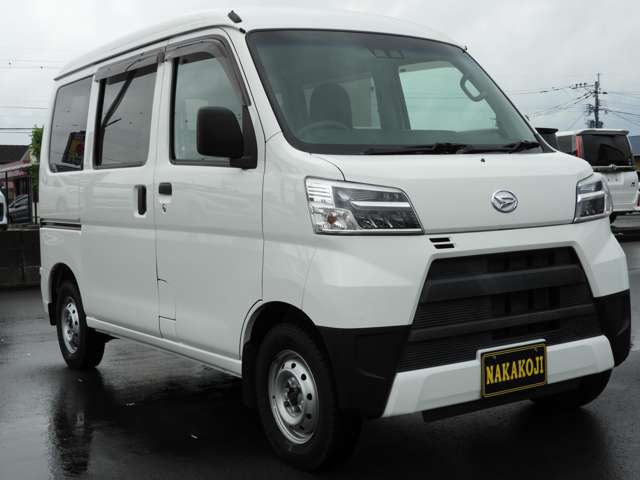 Daihatsu Hijet Cargo 7