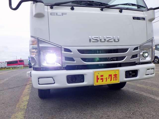 Isuzu Elf 5