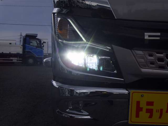 Mitsubishi Fuso Canter 5