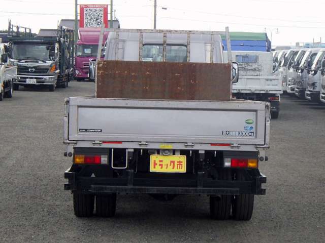 Mitsubishi Fuso Canter 8