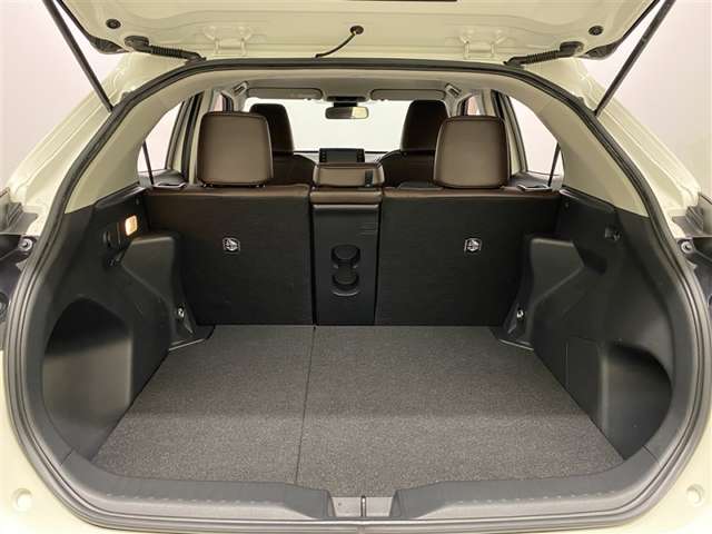 Toyota Yaris Cross 12