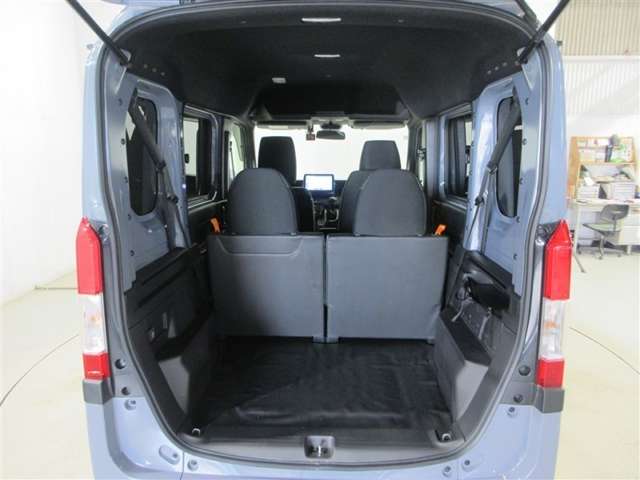 Honda N-VAN 9