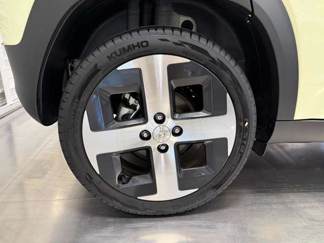 Hyundai インスター 9