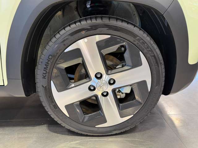 Hyundai インスター 10