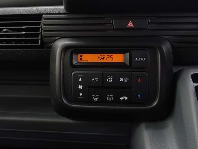 Honda N-VAN 11