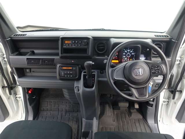 Honda N-VAN 9