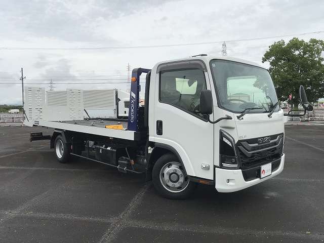 Isuzu Elf 10