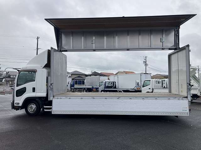 Isuzu Forward 3