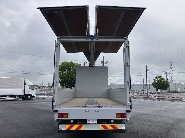 Isuzu Forward 6