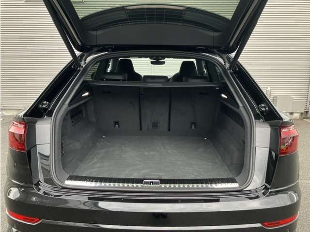 Audi Q8 10