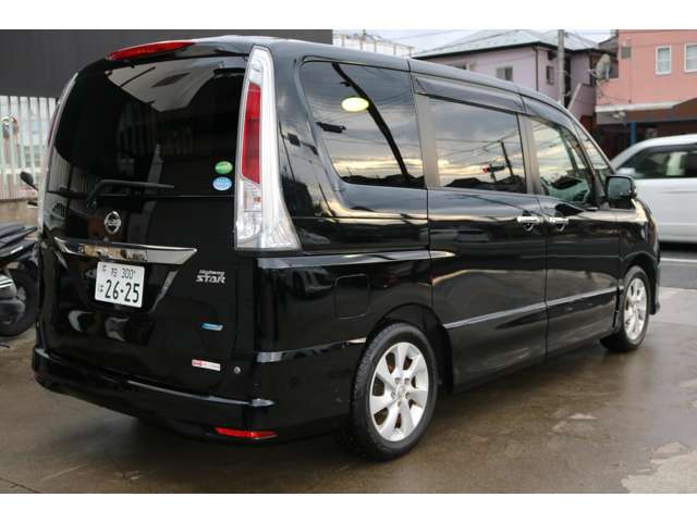 Nissan Serena 12