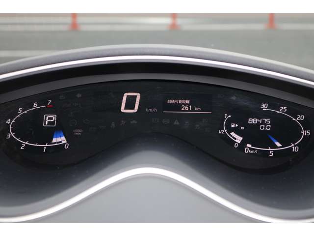 Nissan Serena 5
