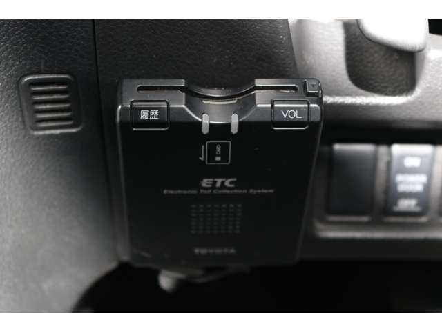 Nissan Serena 8