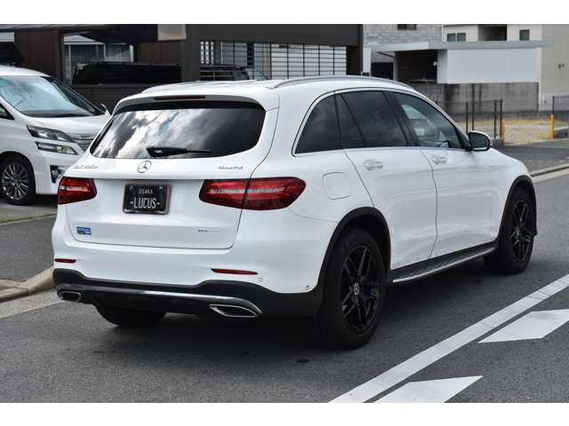 Mercedes-Benz GLC 11