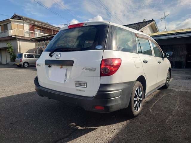 Mazda Familia Van 6