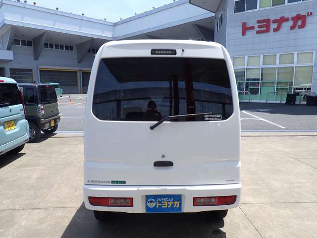 Mitsubishi Minicab MiEV 8