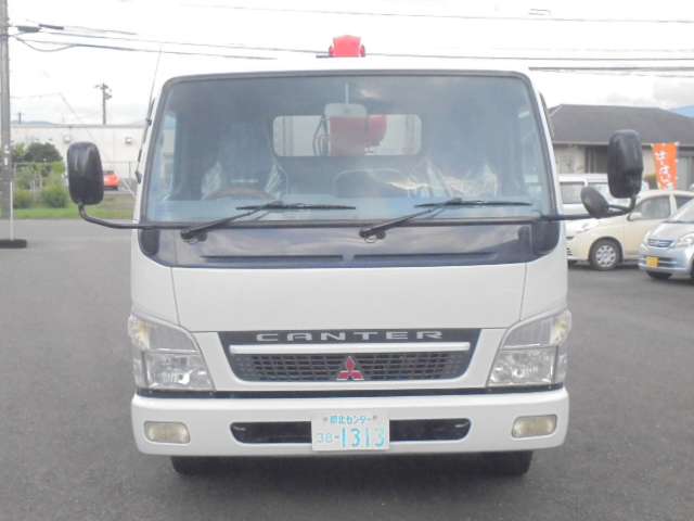 Mitsubishi Fuso Canter 9