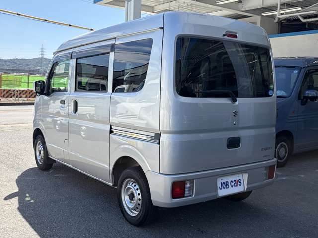 Suzuki Every 12