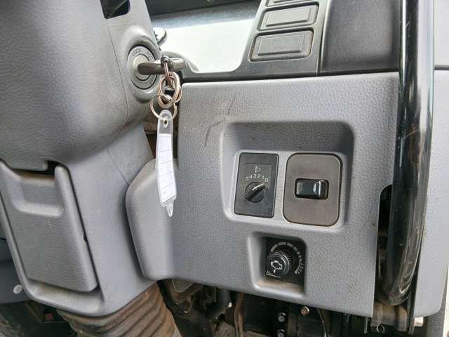 Mitsubishi Fuso Canter 12